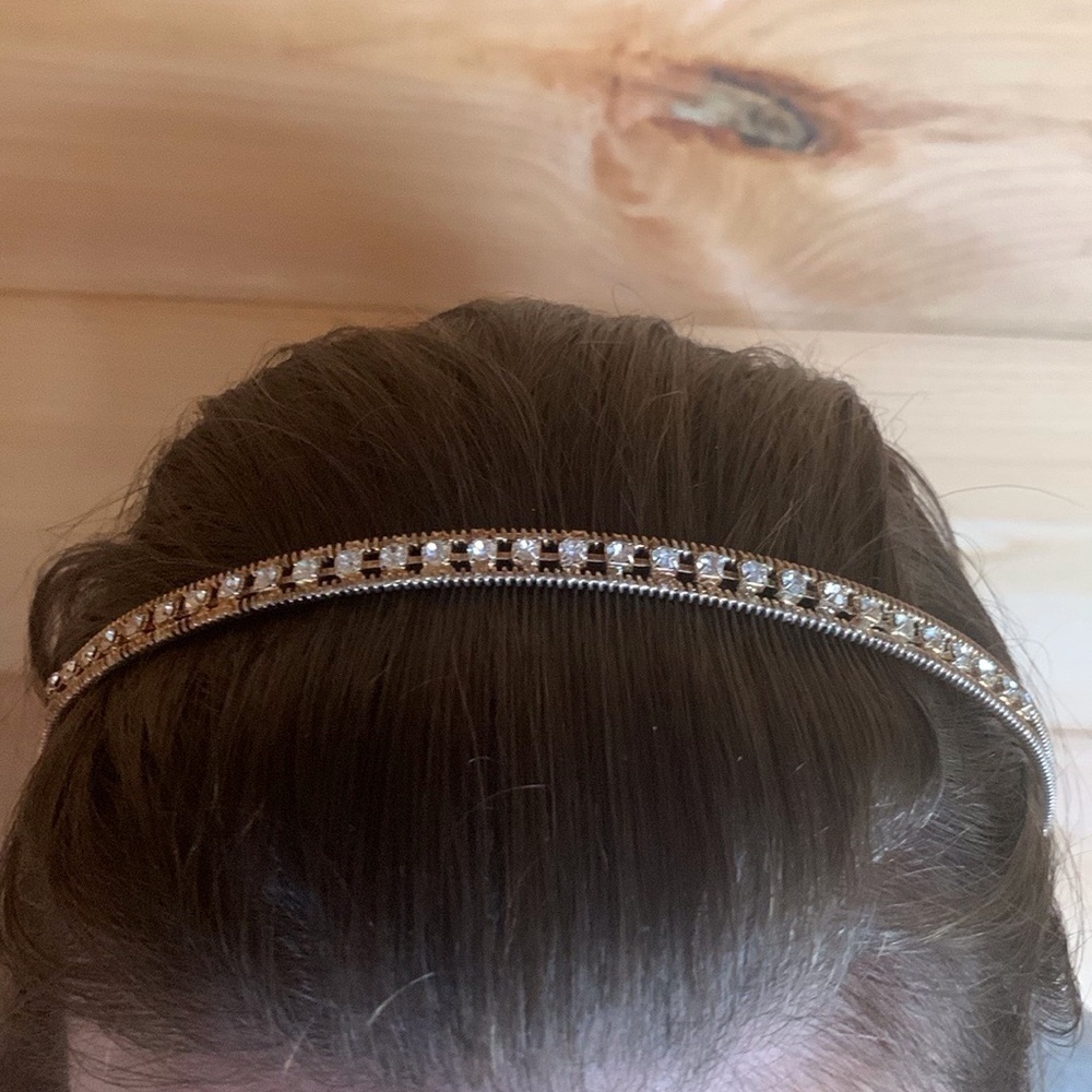 Girl’s rhinestone headband New with tag